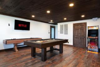 Elevation Escape Pool Hot Tub Theater Games - Sevierville - 7
