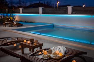 Villa with pool near sandy beach - by TRAVELER tourist agency Krk - ID 2224 - Privlaka - 3
