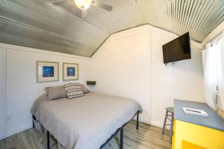 Dumont Lake Studio Boat, Fish and Unwind! - Allegan - 3
