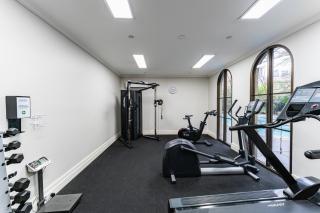 Chic 1-Bed in East Melbourne with Gym & Pool - Melbourne - 6