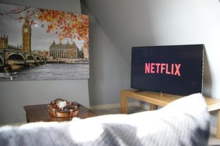 2 Bedroom Apartment - Free Parking - Boston - 8