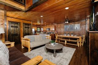 Bearadise Cove - 3