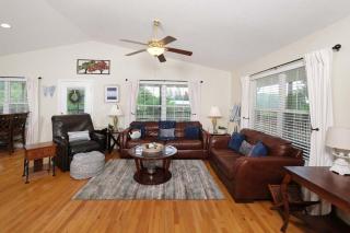 Birdsong Bungalow by Colonial Properties - Sevierville - 0
