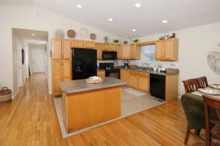 Birdsong Bungalow by Colonial Properties - Sevierville - 1