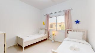 Bella Casa at Serena - Peaceful Three Bed Villa - Dubai - 5