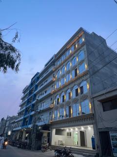 Continental Boys Hostel-Royal Heights - 0