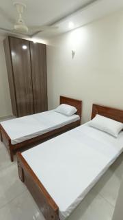 Continental Boys Hostel-Royal Heights - 6