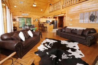 Breathtaking VIEWS! 2BR Gameroom HOT TUB FREE Attraction Tickets - Sevierville - 4