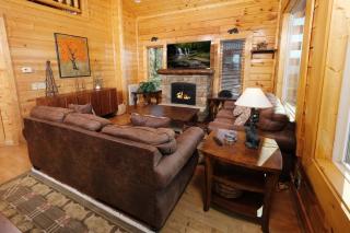 VIEWS! VIEWS! VIEWS! Gameroom Hot Tub - Sevierville - 2