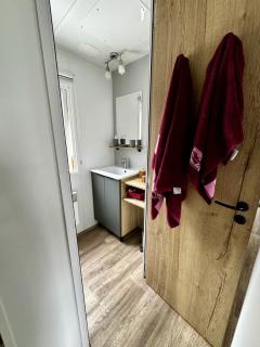 Mobile-home 3 chambres chaleureux et calme - Seillac - 9