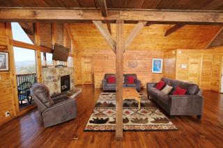 Modern 4BR w Incredible VIEWS 4 Min to Dollywood FREE Attraction Tickets - Sevierville - 1