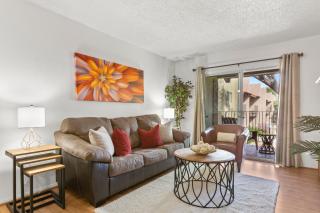 The Lone Traveller with Heated Community Pool & Spa - Phoenix - 0