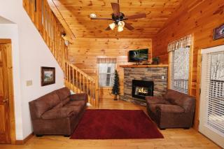 Relaxing 3BR w Amazing VIEWS! Hot Tub Pool Table FREE Attraction Tickets - Sevierville - 7