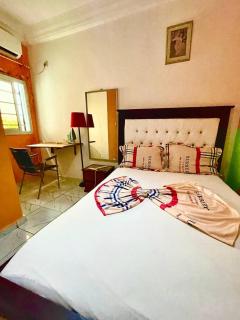Studio A2 B-ssadi Santa Lucia wifi canal gardien - Douala - 7