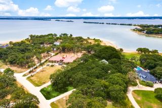 Waterfront Luxury Living with 4-BR Pool and Views - - 7