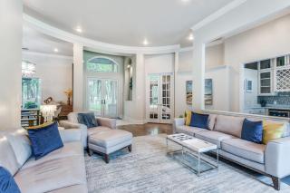 Waterfront Luxury Living with 4-BR Pool and Views - - 5
