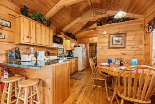 Cozy 1BR Just 15 Min to Gatlinburg or Pigeon Forge! FREE Attraction Tickets - Gatlinburg - 7