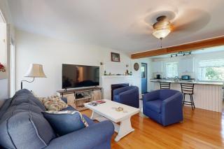 Goose Creek Cottage - - 8
