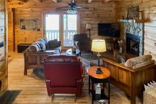 Boulder Ridge Cabin - Lake Lure - 6