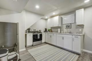 Cheerful Cove - Cozy Basement Centrally Located - 7