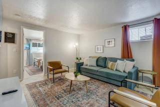 Cheerful Cove - Cozy Basement Centrally Located - 1