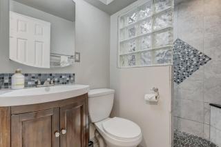 Cheerful Cove - Cozy Basement Centrally Located - 6