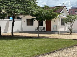 Charming Cottage Near Beach in Mbweni - Dar es Salaam - 4
