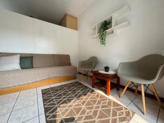 Apartamento 01 dormitório no centro de Bombinhas a poucos metros da praia LA028E - Bombinhas - 4
