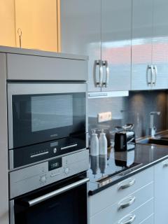 90m2 I Central I Netflix I Wifi I Free Parking I Lia Apartments - Hannover - 1