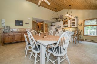 Waterfront W Sauna, Hot Tub & Boat Slip - Miller Lake - 1