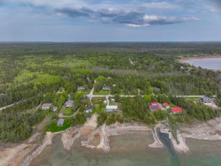 Your Lakeside Retreat In Howdenvale - Red Bay - 0