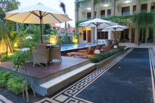 Pondok Anyar Hotel - Kuta - 8