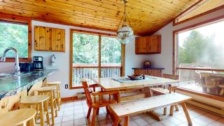 Waterfront Bliss Near Tobermory - Miller Lake - 5