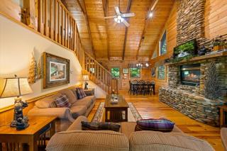 Almost Heaven by Colonial Properties - Gatlinburg - 7