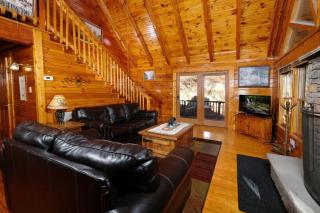 Cozy 2BR Just 10 Min to Pigeon Forge Pkwy! - Pigeon Forge - 3