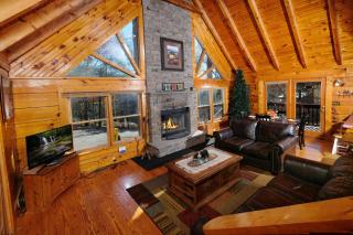 Cozy 2BR Just 10 Min to Pigeon Forge Pkwy! - Pigeon Forge - 2