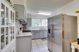 Valdosta Home Bar, BBQ, Fire Pit and More! - 1