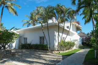 Charming oceanside 2 bd villa - 3