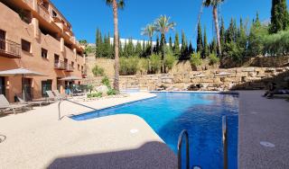 piscina y sol en planta baja - Estepona - 7