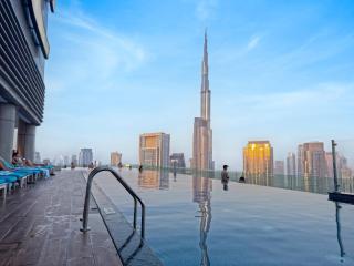 3 King Beds - 7mins to Dubai Mall - High Floor Sun Set and Sea View - Dubai - 2