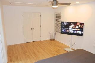 Modern Townhome With Yard 5 Min To The Battery - 3