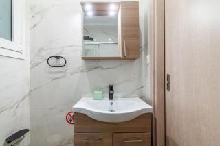 Charming Apartment with an Athenian feel in Psyri - 8