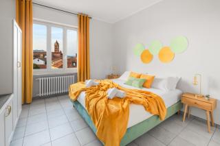 Panoramic Alba View, 2 Bedrooms with King Beds, Free Parking - La Dolce Vista - Alba - 6