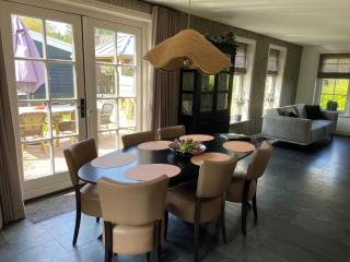 Cozy Luxury Wieringer Villa - 8