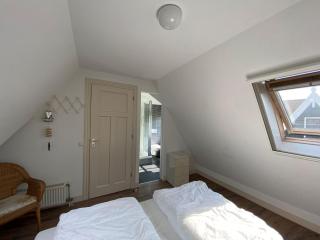Cozy villa with garden, close to the Wadden Sea - Hippolytushoef - 1