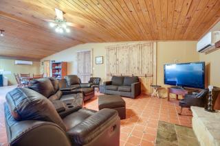 Secluded Texas Hill Country Vacation Rental - Deck - Medina - 9