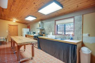 Secluded Texas Hill Country Vacation Rental - Deck - Medina - 1