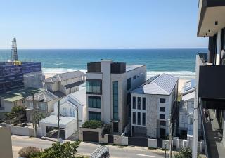 5th Floor Beachside Ocean View with Wi-Fi, Pool and Gym - Gold Coast - 9