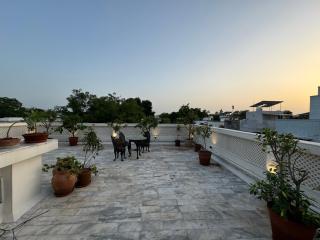 Terrace Suite in Champa Villa - Gandhinagar - 4