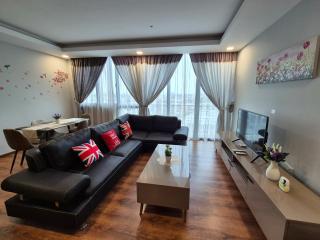 Blossom Urban Viva Jazz 1 Homestay City View 7 Pax - Kuching - 0